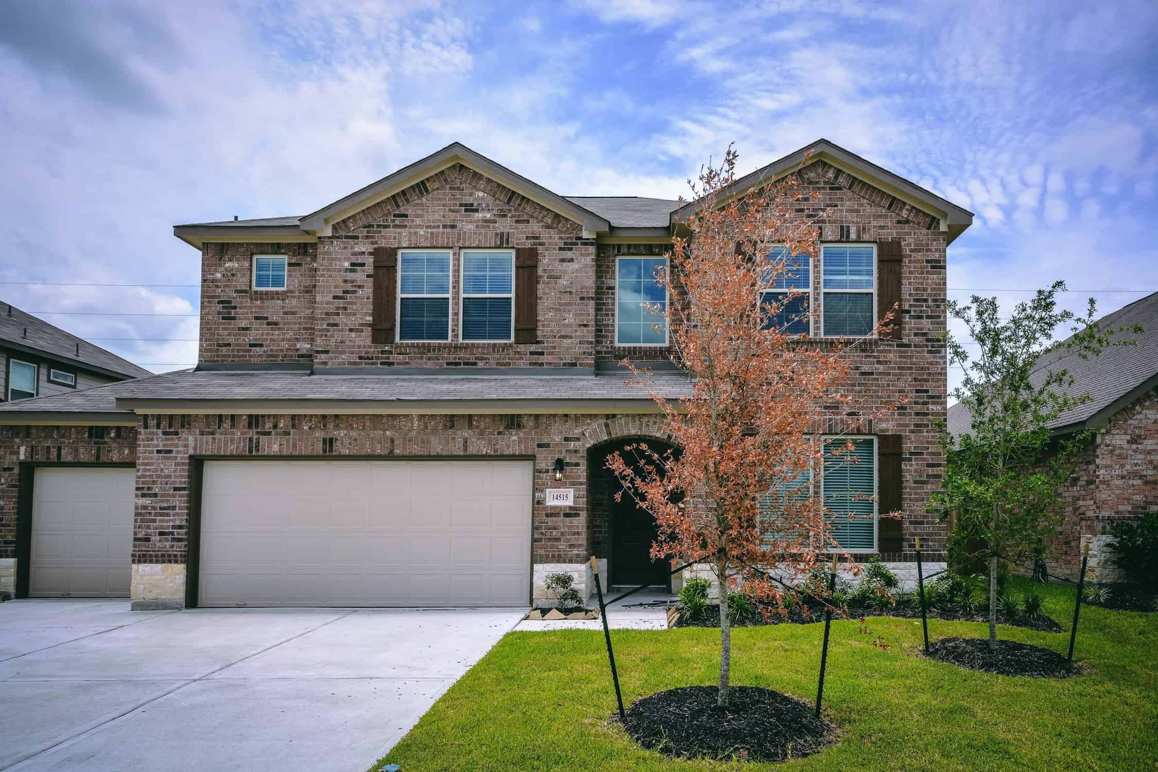 painting exterior brick homes
